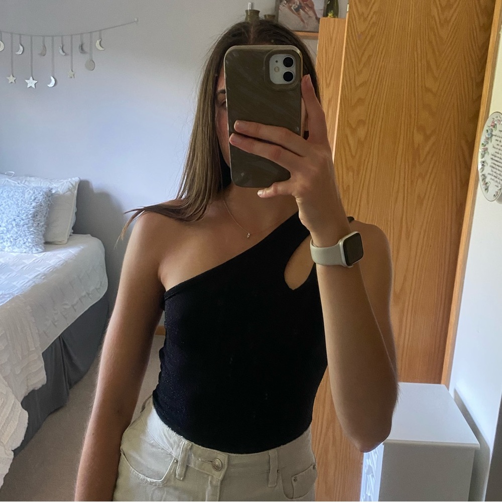 Black One-Shoulder Women's Top